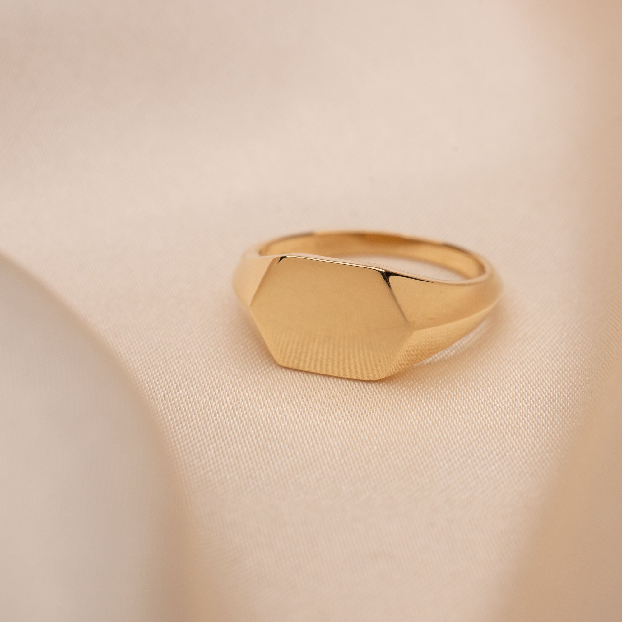 14k Gold Geometric Signet Ring