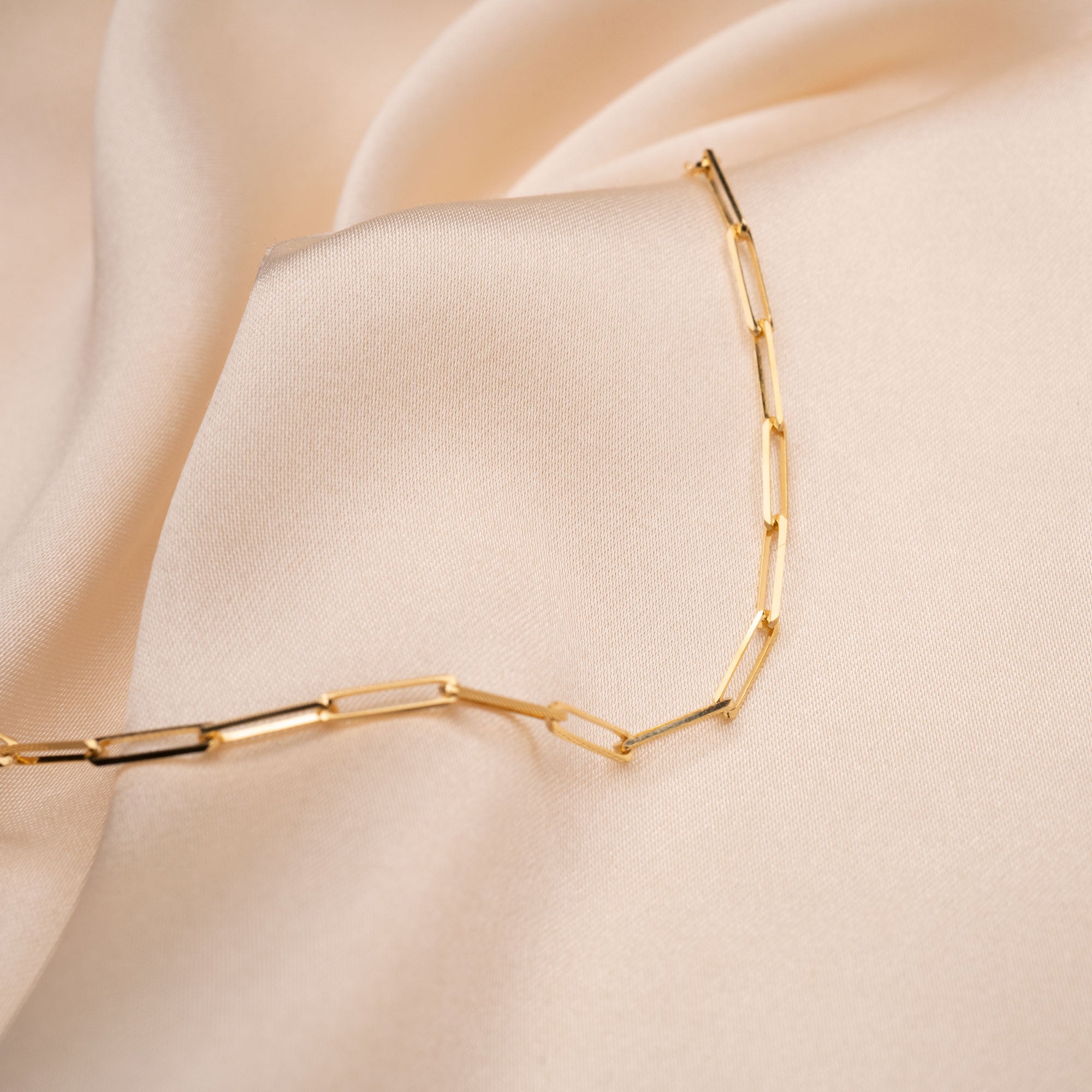 14k Diamond Toggle Paperclip Necklace .10 CTW