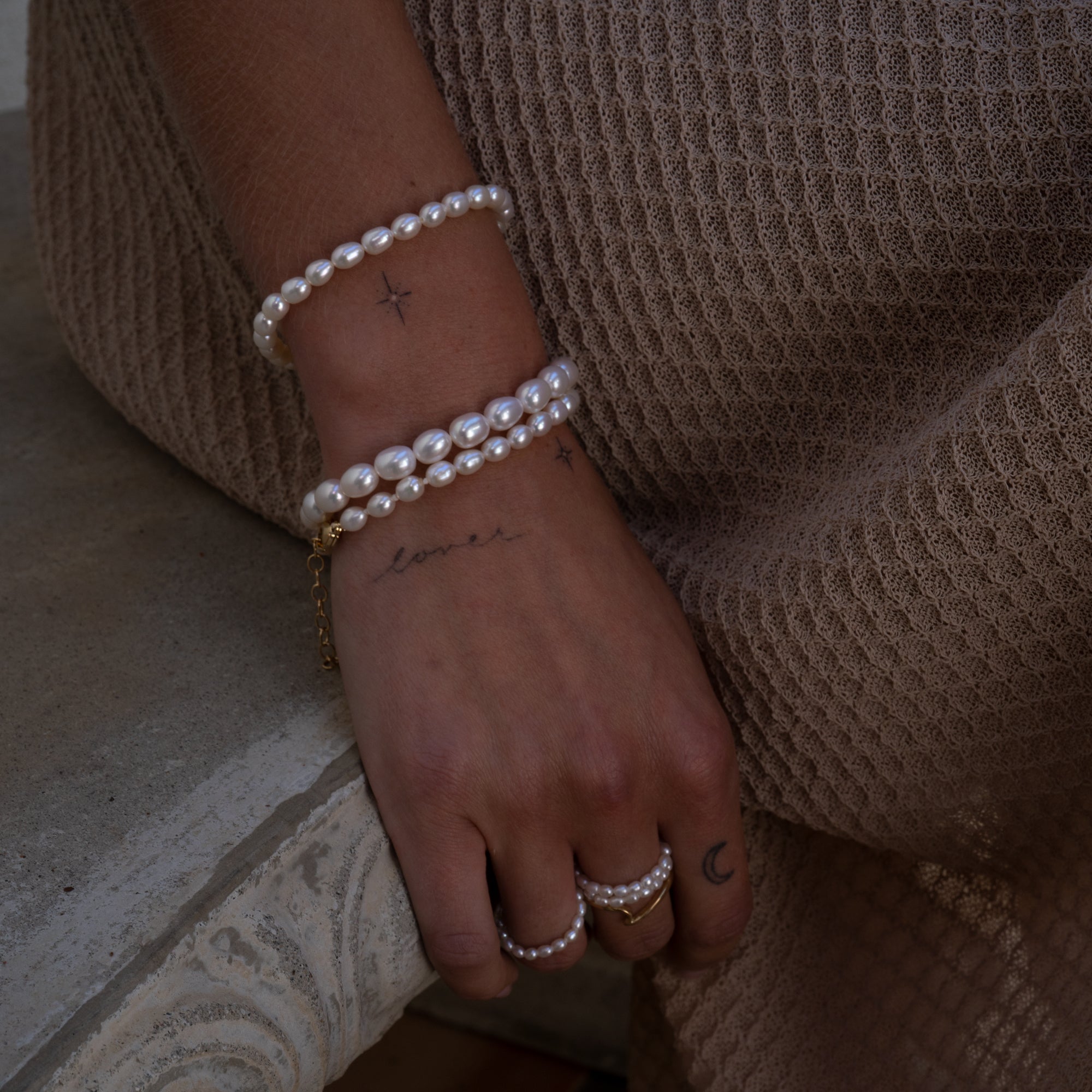 Oval Pearl Bracelet