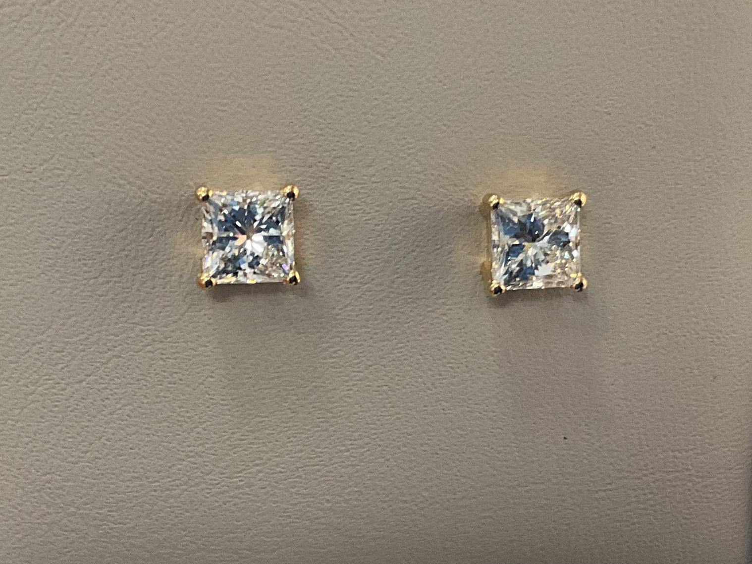 14k princess cut 2 carat diamond studs