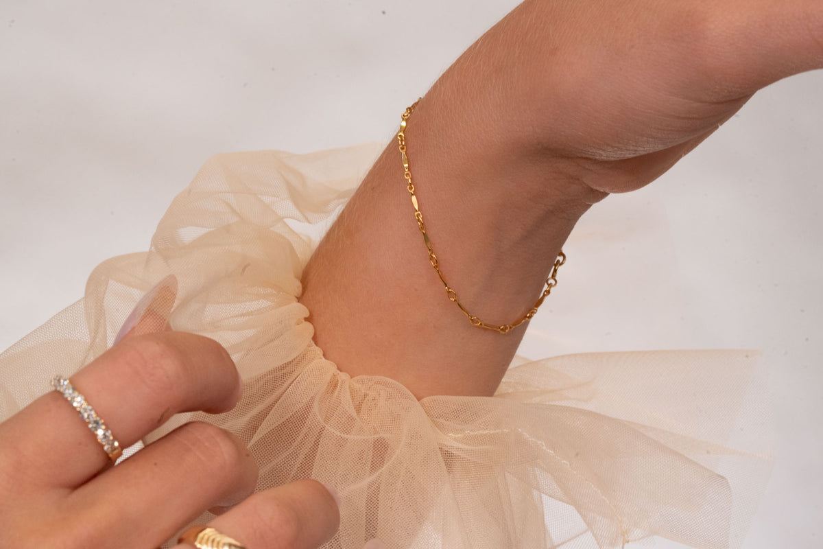 Dapped Bar Bracelet