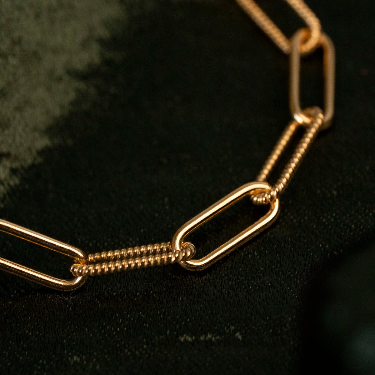 Bella Necklace