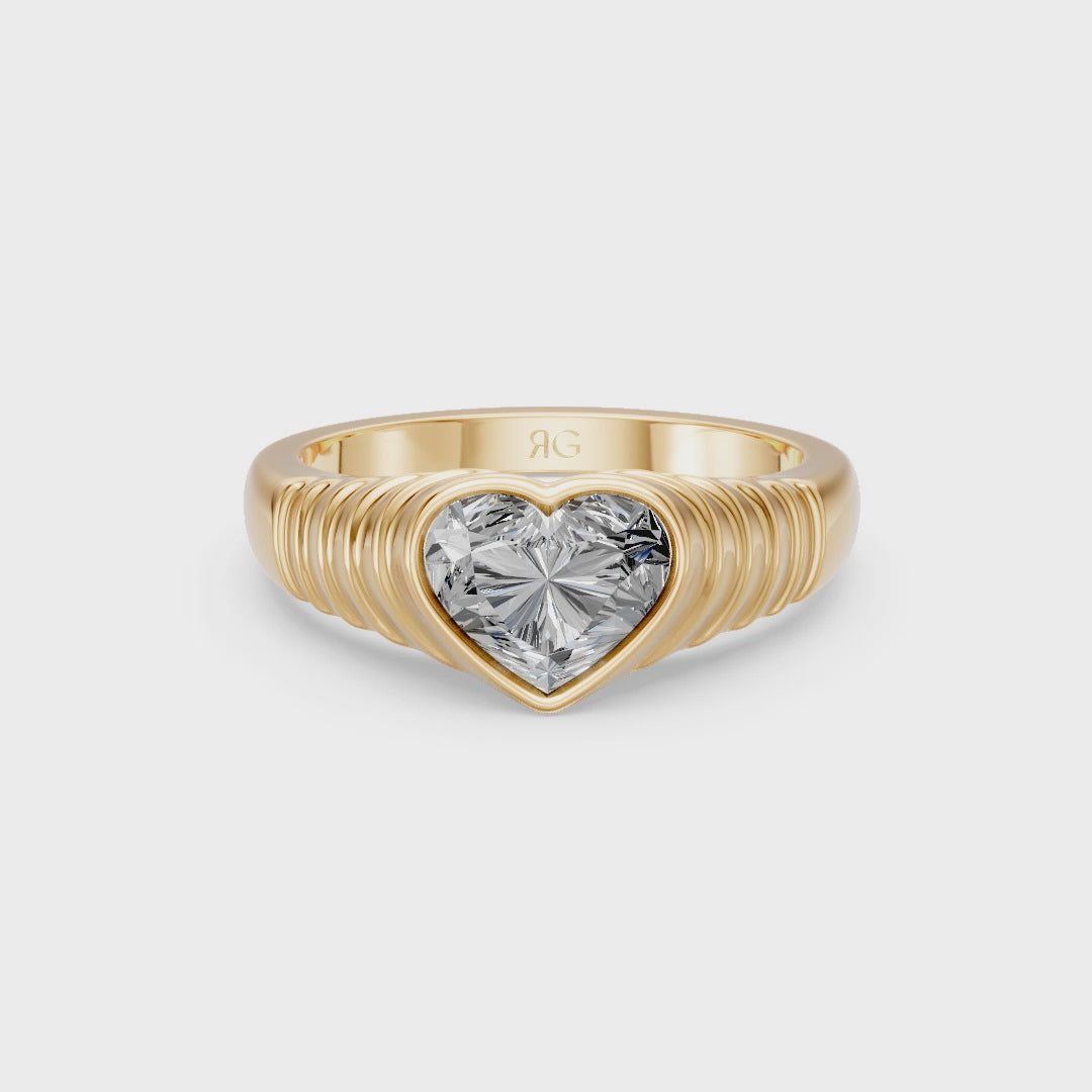 14 Heart Diamond Pyramid Ring – RG