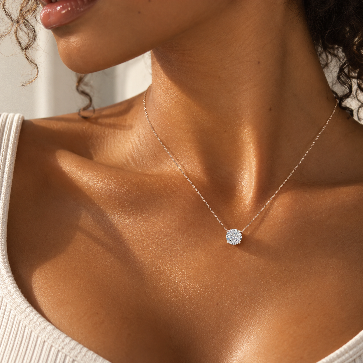 14k Round Muse Diamond Necklace