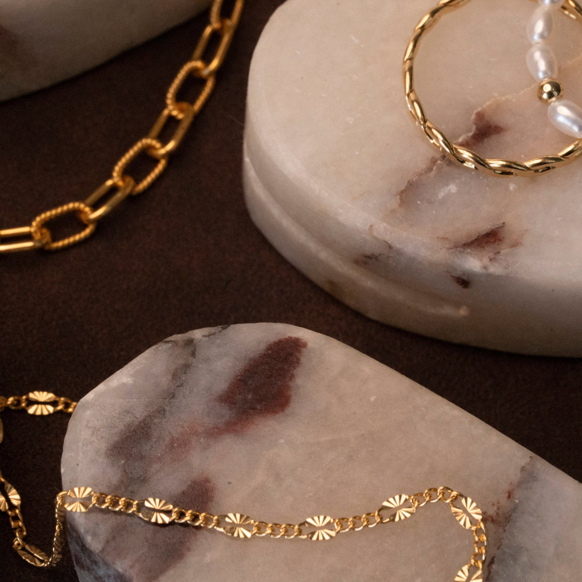 Starburst Curb Link Necklace