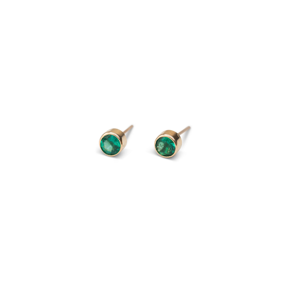 14k Small Emerald Bezel Studs | 3.25mm