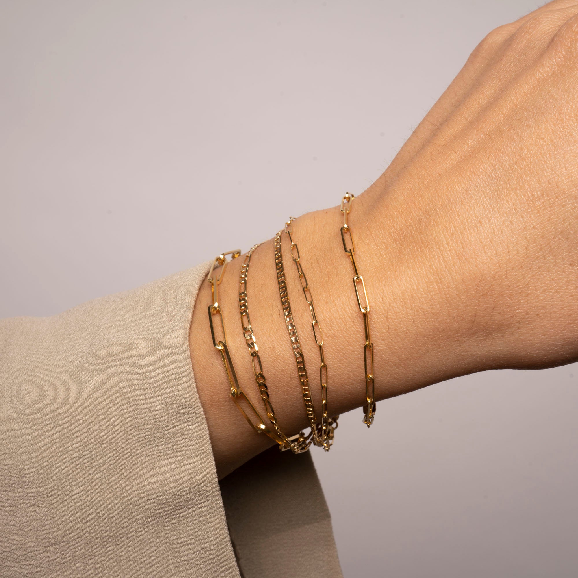14k Solid Gold Medium Rectangle Bracelet | 14k Gold Paperclip Bracelet, Simple 14k Bracelet, Minimal Bracelet, 14k Gold Bracelet
